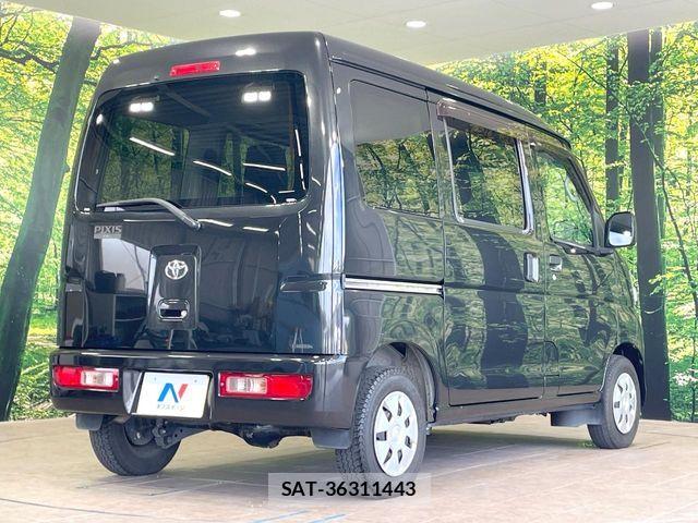 Toyota PIXIS VAN 2017-03 6816542-15