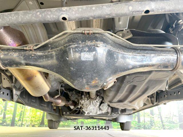 Toyota PIXIS VAN 2017-03 6816542-17