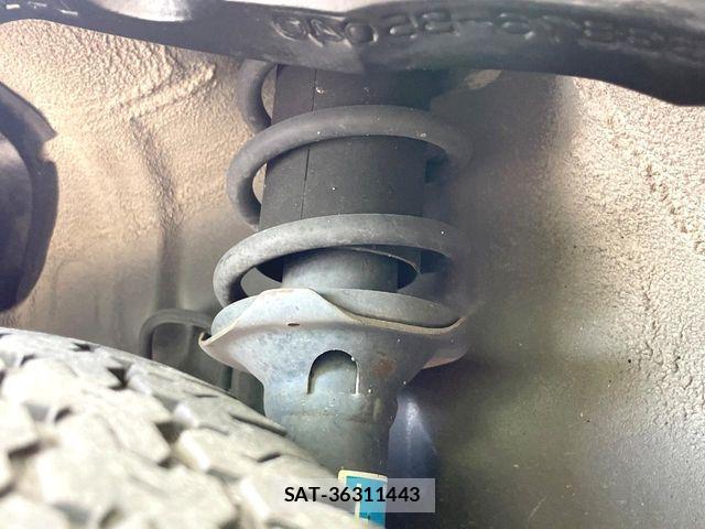 Toyota PIXIS VAN 2017-03 6816542-18