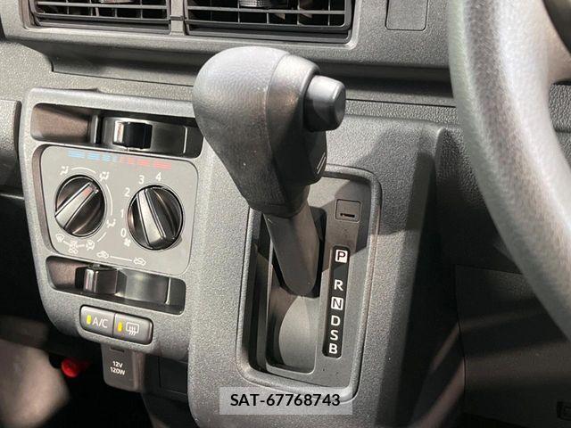 Toyota PIXIS VAN 2024-07 7223524-9