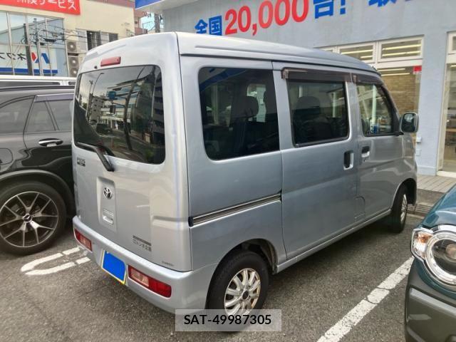 Toyota PIXIS VAN 2016-07 7251904-3