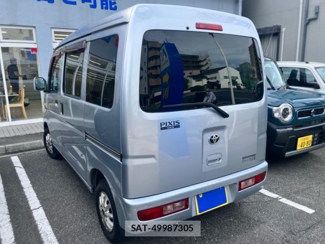 Toyota PIXIS VAN 2016-07 7251904-4