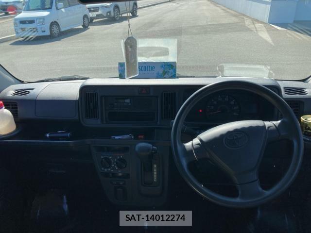 Toyota PIXIS VAN 2018-06 7272697-10