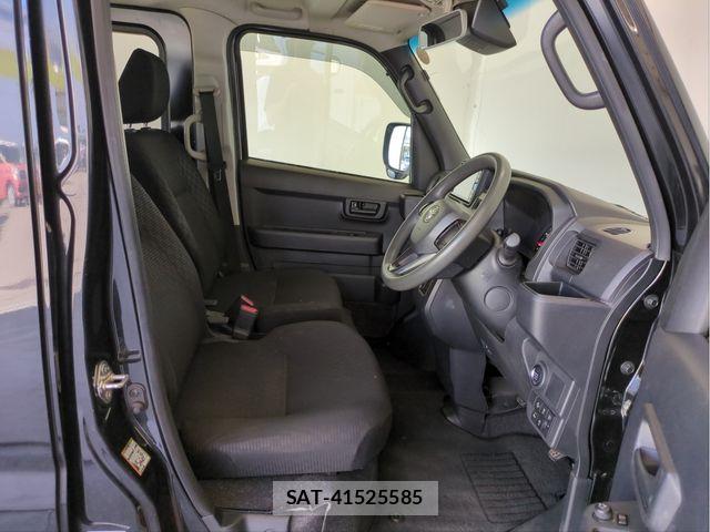 Toyota PIXIS VAN 2023-06 7272698-25