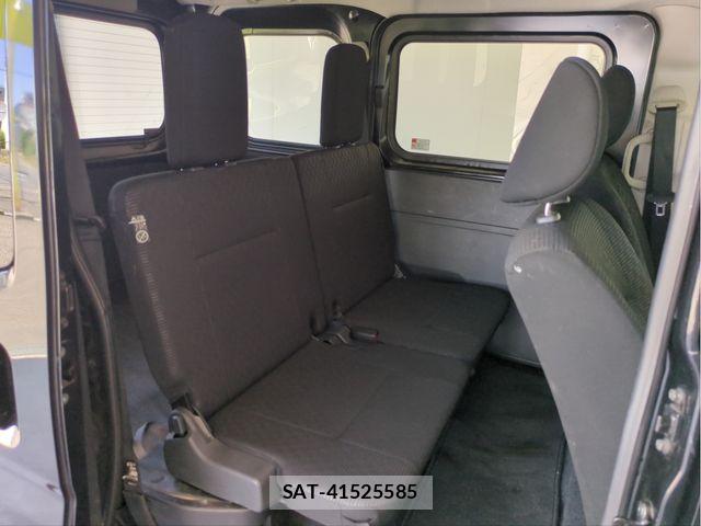 Toyota PIXIS VAN 2023-06 7272698-26