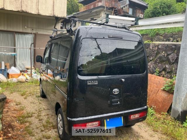 Toyota PIXIS VAN 2015-01 7359290-4
