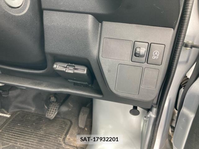 Toyota PIXIS VAN 2018-07 7393533-9