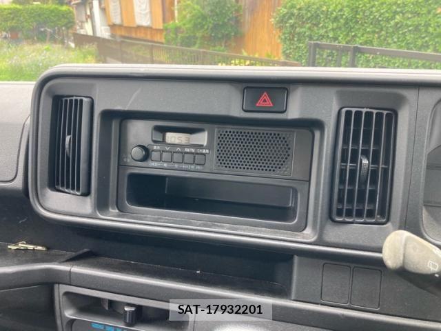 Toyota PIXIS VAN 2018-07 7393533-13