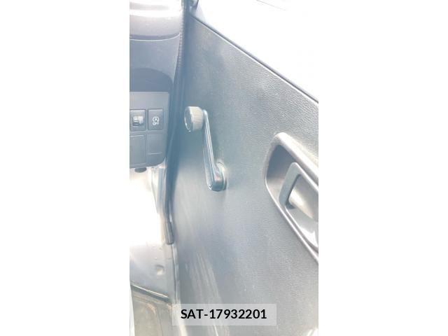 Toyota PIXIS VAN 2018-07 7393533-17