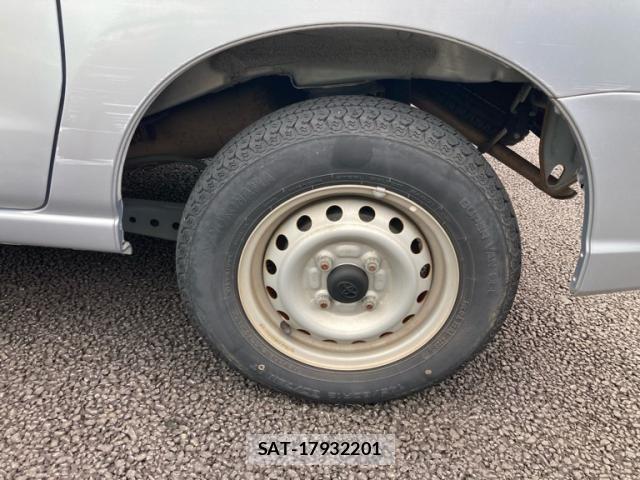 Toyota PIXIS VAN 2018-07 7393533-5