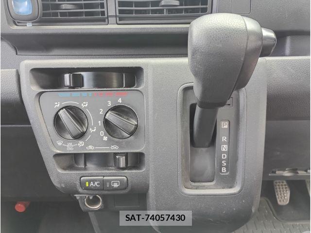 Toyota PIXIS VAN 2022-06 7619175-10