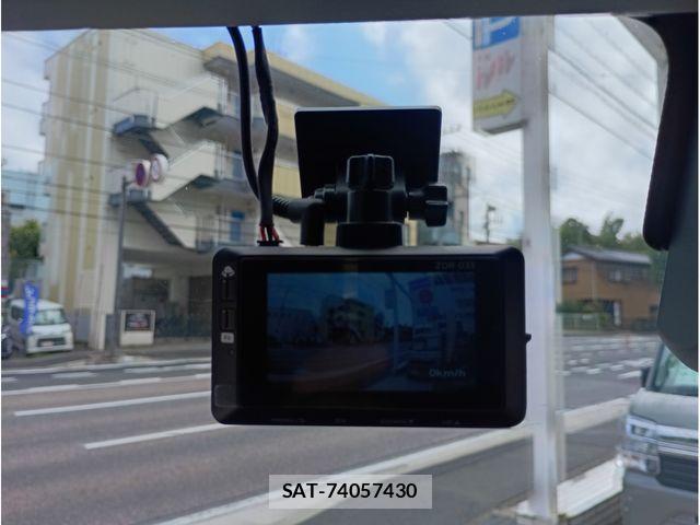 Toyota PIXIS VAN 2022-06 7619175-12