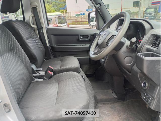 Toyota PIXIS VAN 2022-06 7619175-4