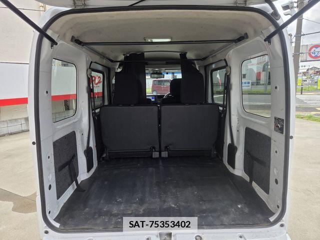 Toyota PIXIS VAN 2022-10 7903222-13