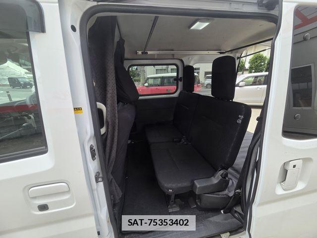 Toyota PIXIS VAN 2022-10 7903222-14