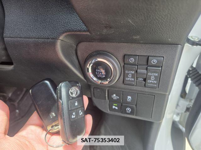 Toyota PIXIS VAN 2022-10 7903222-4