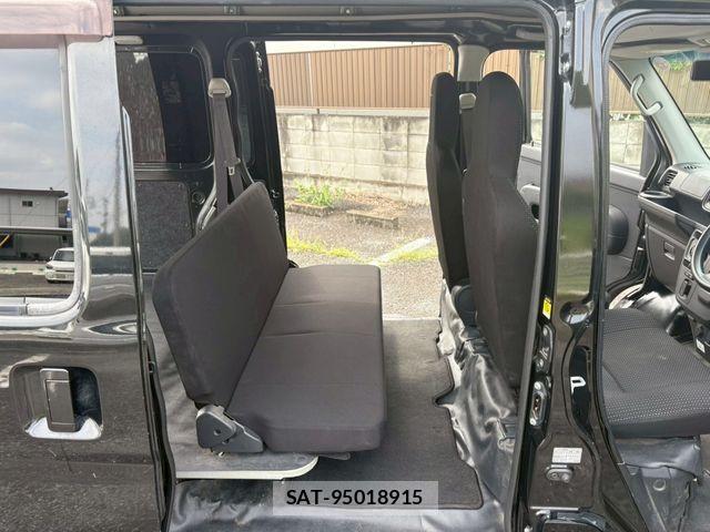 Toyota PIXIS VAN 2018-12 7963274-10