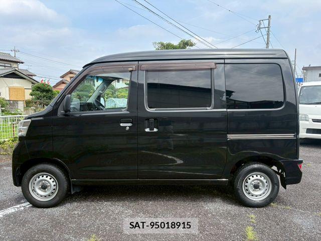 Toyota PIXIS VAN 2018-12 7963274-5