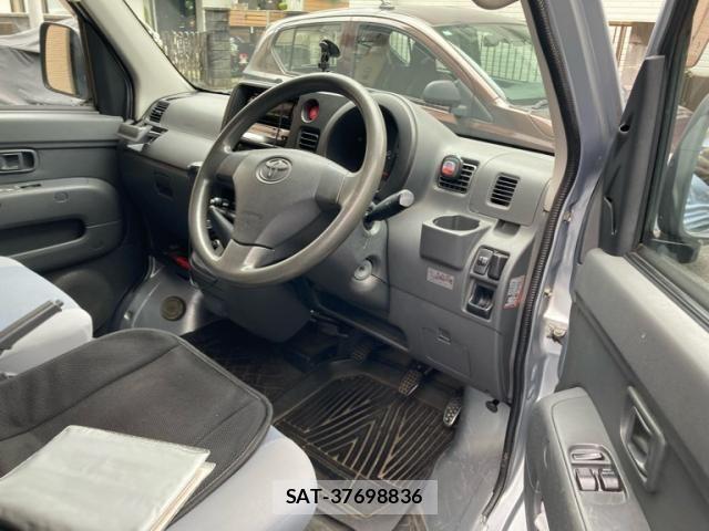 Toyota PIXIS VAN 2012-01 7963276-9