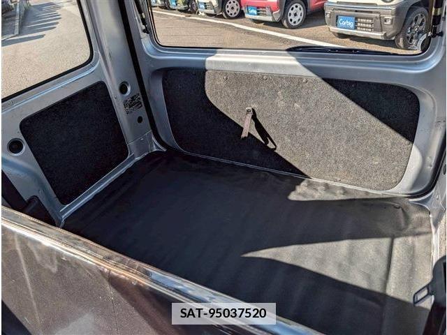 Toyota PIXIS VAN 2021-06 7980577-15