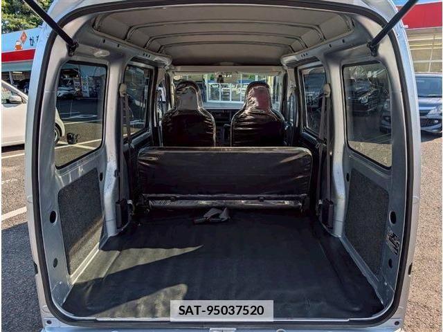 Toyota PIXIS VAN 2021-06 7980577-16