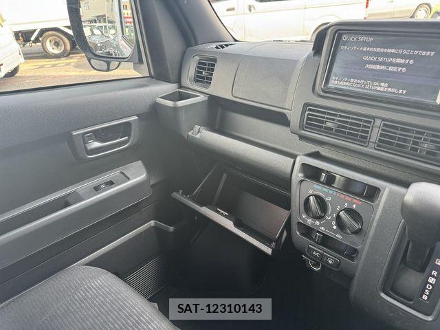 Toyota PIXIS VAN 2022-06 8037590-20