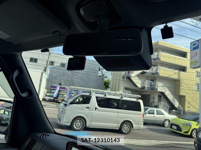 Toyota PIXIS VAN 2022-06 8037590-21