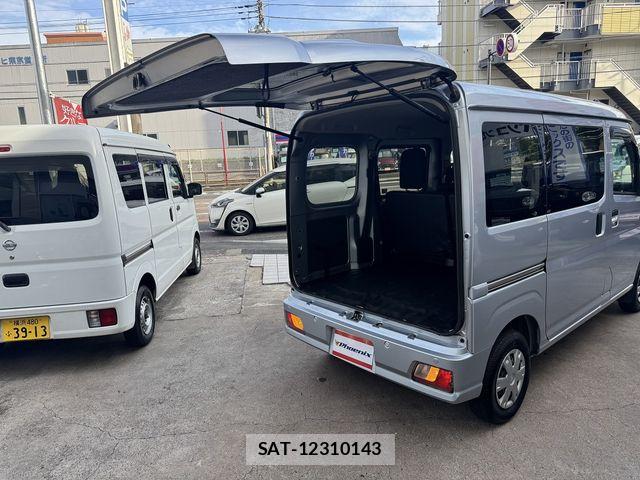 Toyota PIXIS VAN 2022-06 8037590-28
