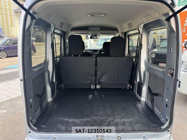 Toyota PIXIS VAN 2022-06 8037590-29
