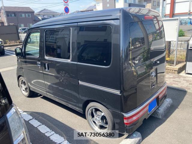 Toyota PIXIS VAN 2014-06 8075115-7