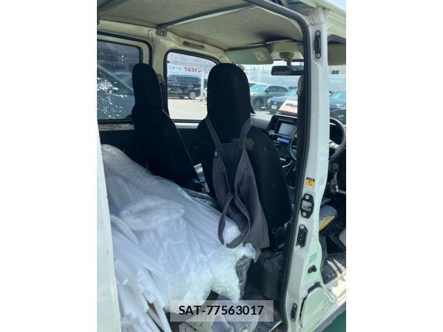 Toyota PIXIS VAN 2018-09 8209528-20