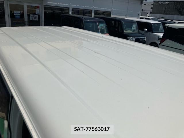 Toyota PIXIS VAN 2018-09 8209528-4