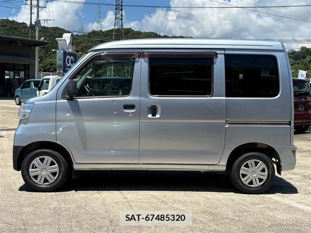 Toyota PIXIS VAN 2021-06 8209527-12