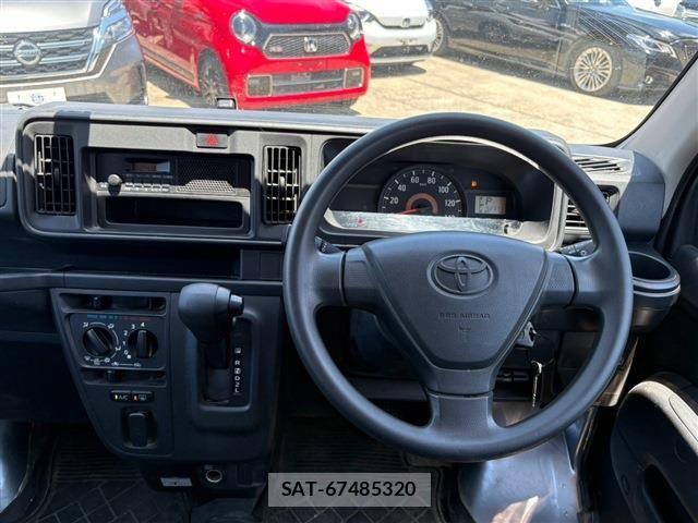 Toyota PIXIS VAN 2021-06 8209527-22