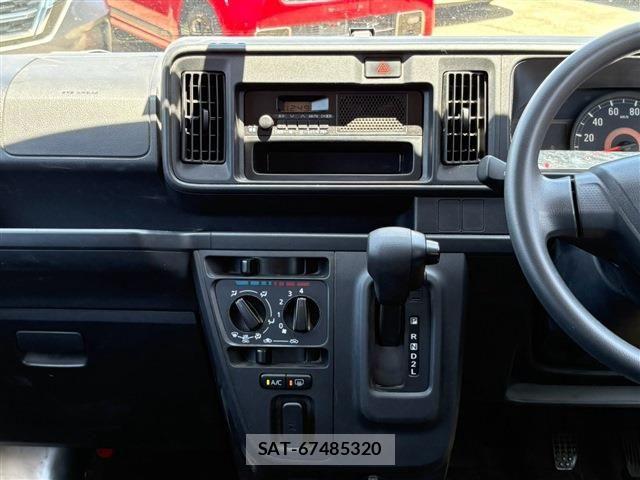 Toyota PIXIS VAN 2021-06 8209527-23