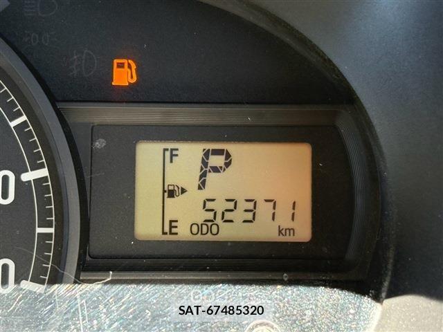Toyota PIXIS VAN 2021-06 8209527-28