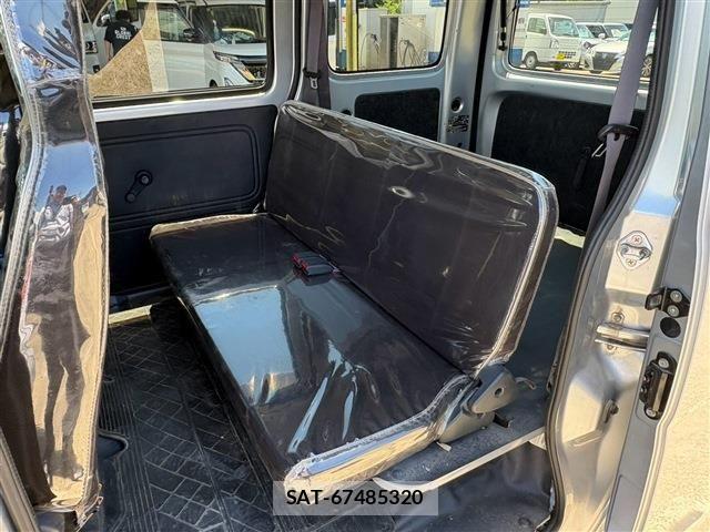 Toyota PIXIS VAN 2021-06 8209527-6