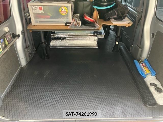 Toyota PIXIS VAN 2012-08 8246330-15