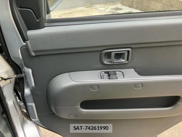 Toyota PIXIS VAN 2012-08 8246330-20