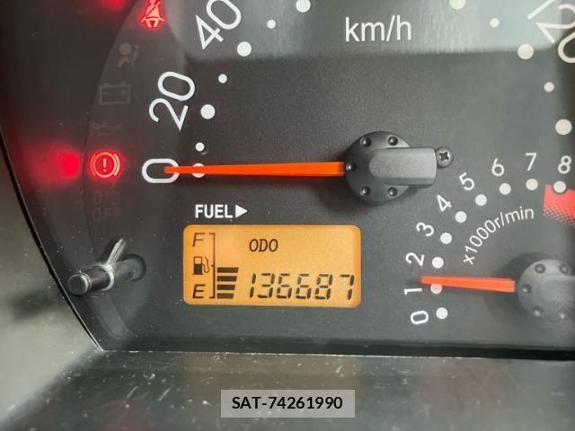 Toyota PIXIS VAN 2012-08 8246330-23
