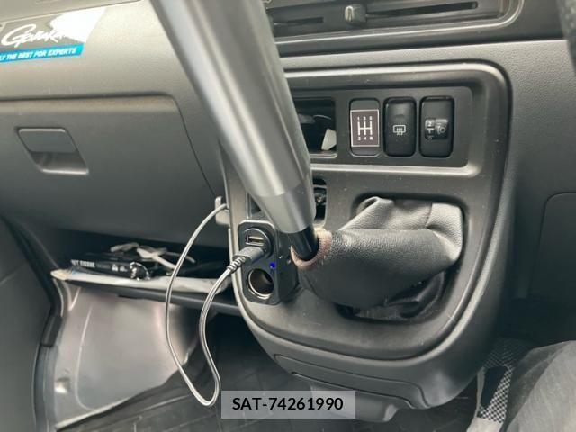 Toyota PIXIS VAN 2012-08 8246330-25