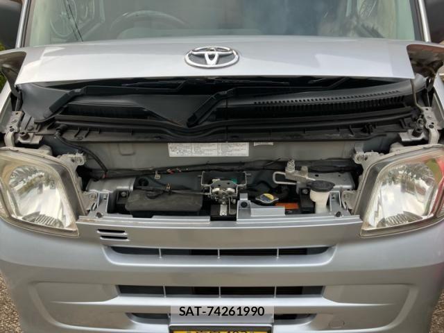 Toyota PIXIS VAN 2012-08 8246330-28
