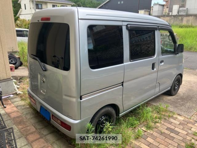 Toyota PIXIS VAN 2012-08 8246330-3