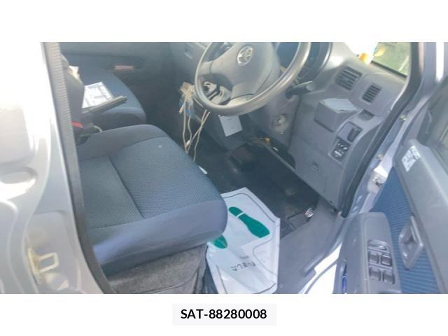Toyota PIXIS VAN 2013-03 8316375-15