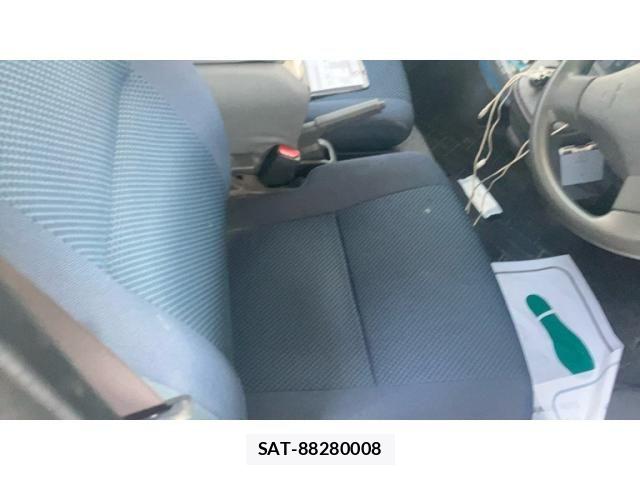 Toyota PIXIS VAN 2013-03 8316375-17