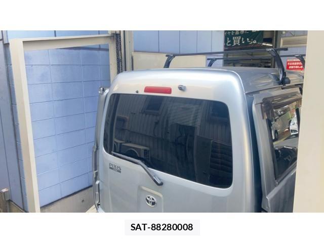 Toyota PIXIS VAN 2013-03 8316375-3