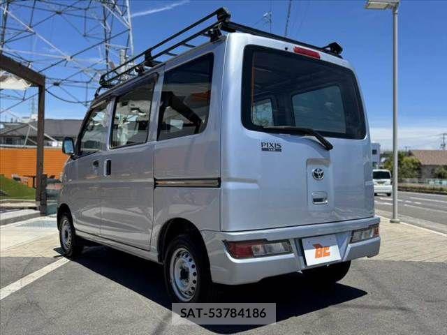 Toyota PIXIS VAN 2020-12 8316374-12