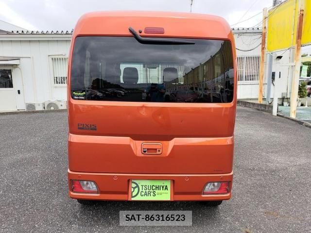 Toyota PIXIS VAN 2023-04 8337377-9