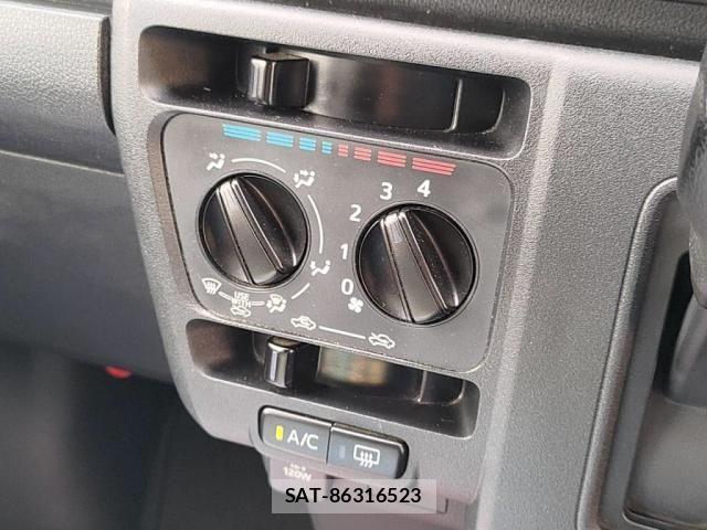 Toyota PIXIS VAN 2023-04 8337377-13