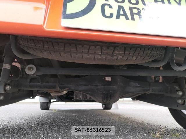 Toyota PIXIS VAN 2023-04 8337377-27